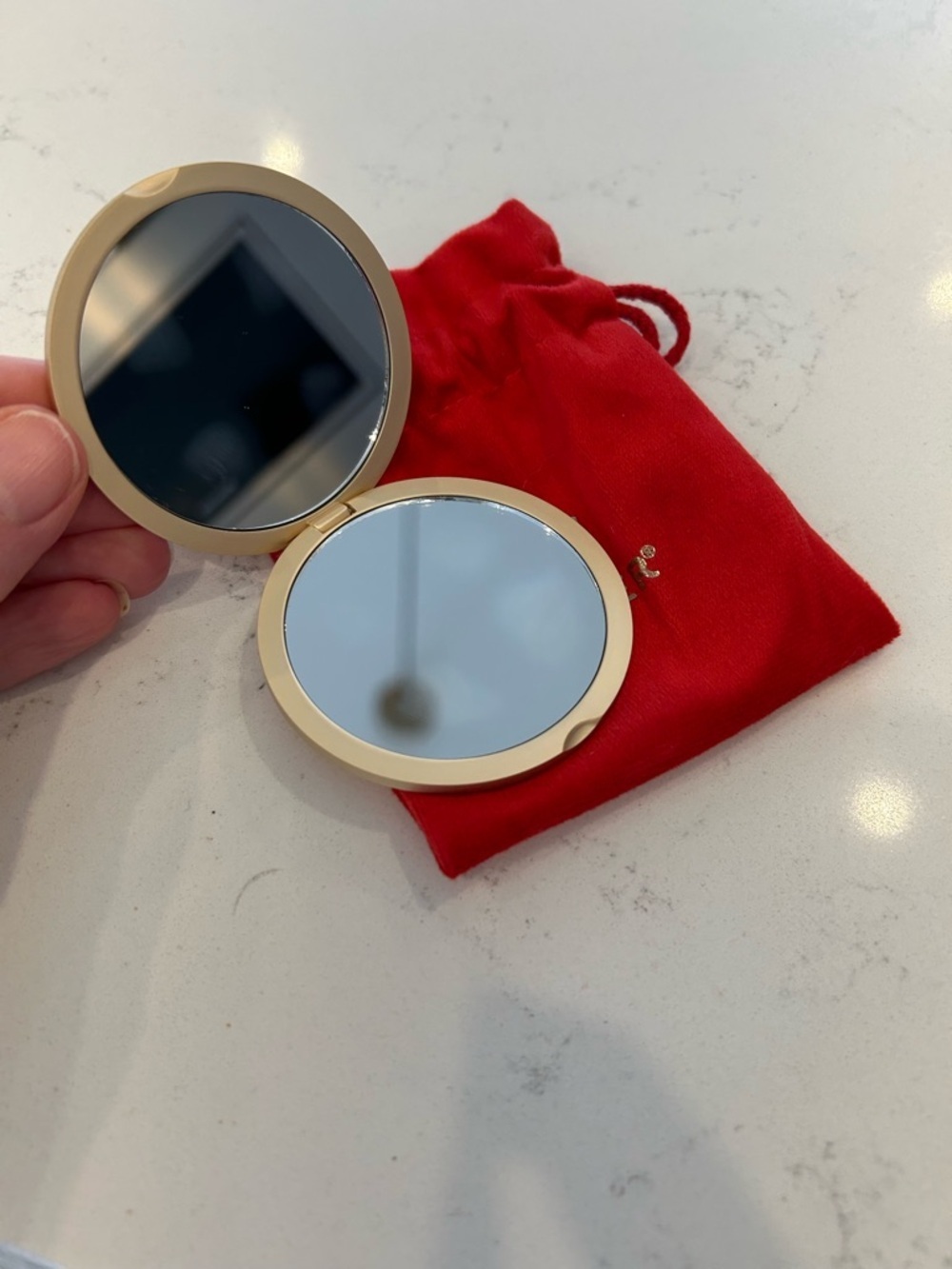 Vivier Gold  Compact mirror with Red Velvet Pouch - Picture 2 of 2